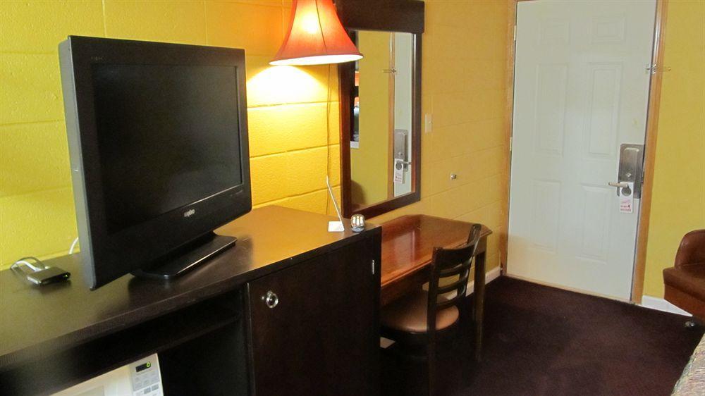 Guest House Motel Carthage Extérieur photo