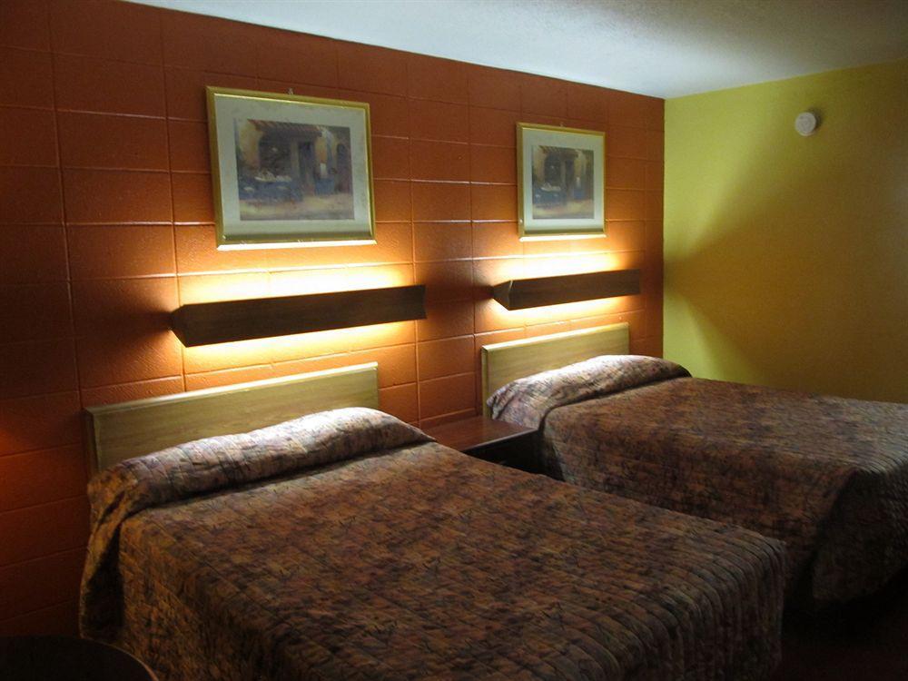 Guest House Motel Carthage Extérieur photo